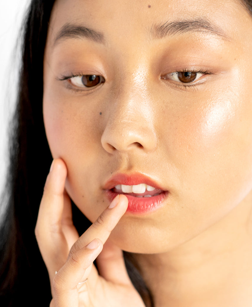 organic beetroot cheek & lip tint by Ere Perez for a hydrated sun-kissed skin