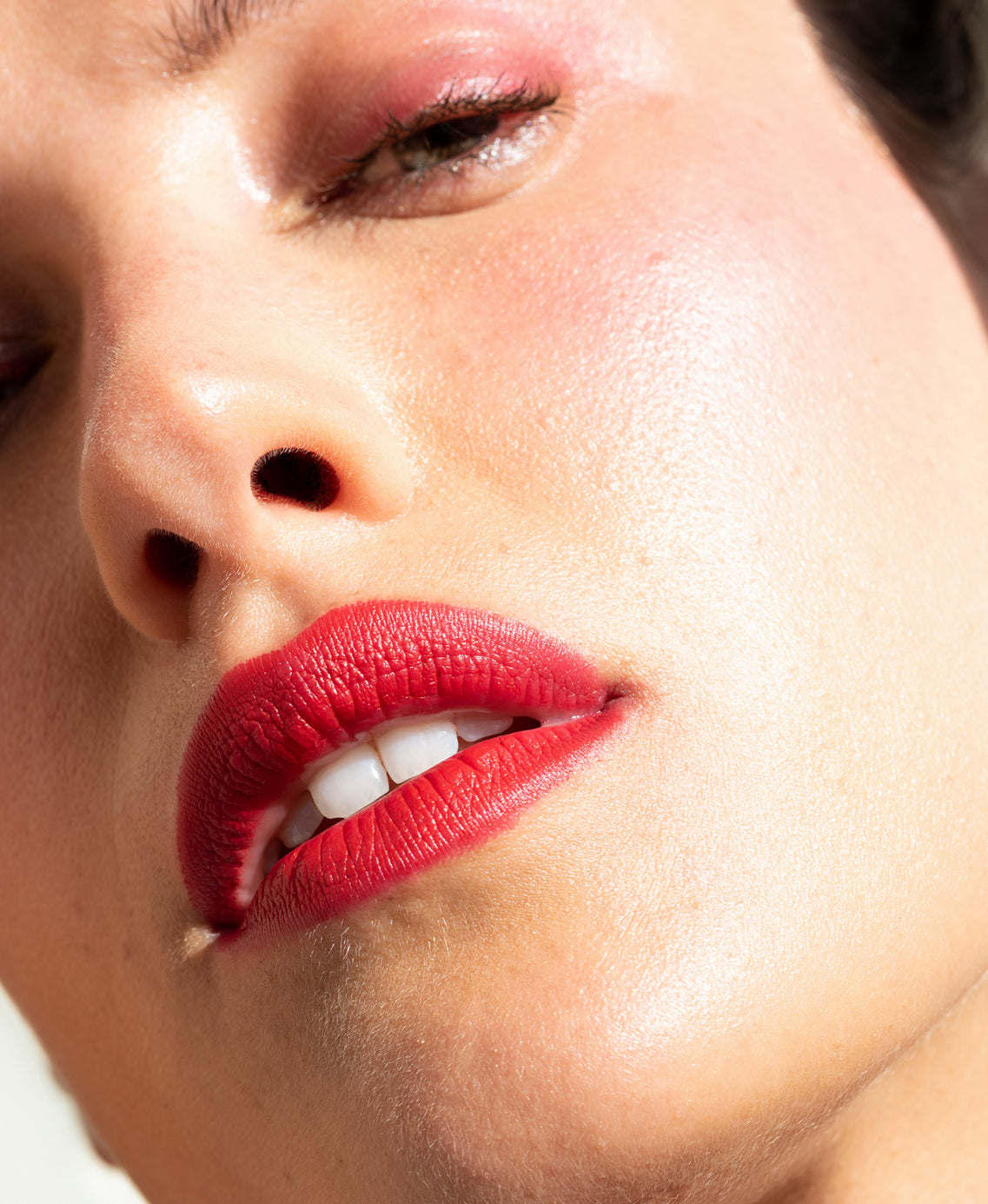 delicate coco crayon by Ere Perez applied on skin for multi-use colour