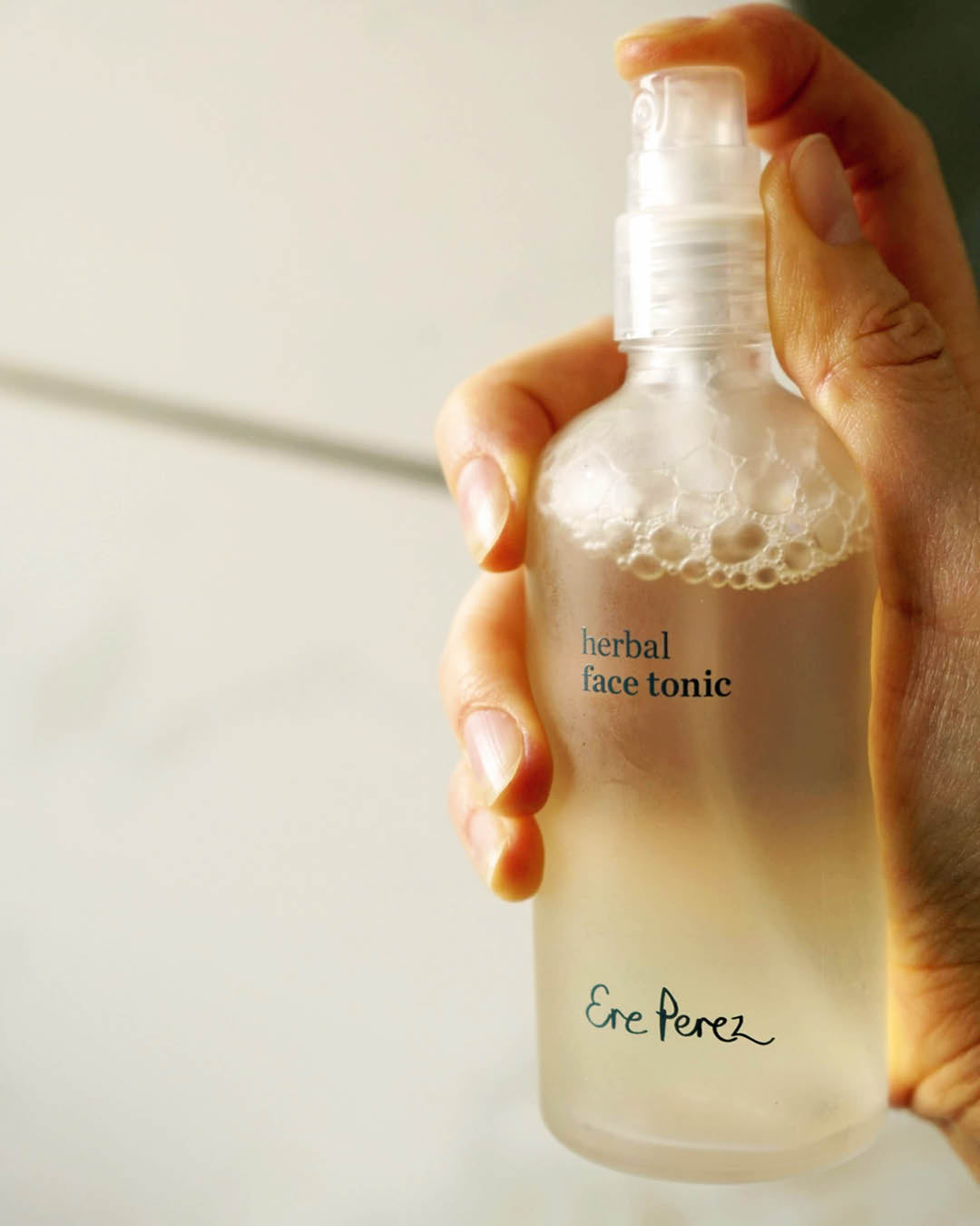 organic herbal face tonic Ere Perez in its eco-responsible bottle