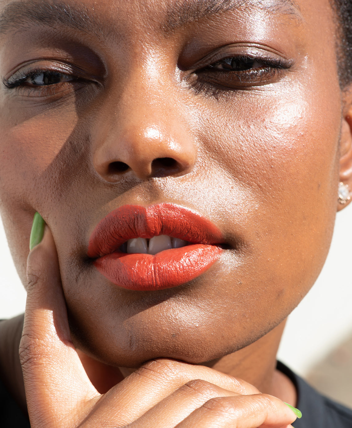 nourishing & all-natural oat milk foundation applied on sensitive skin for clear complexion