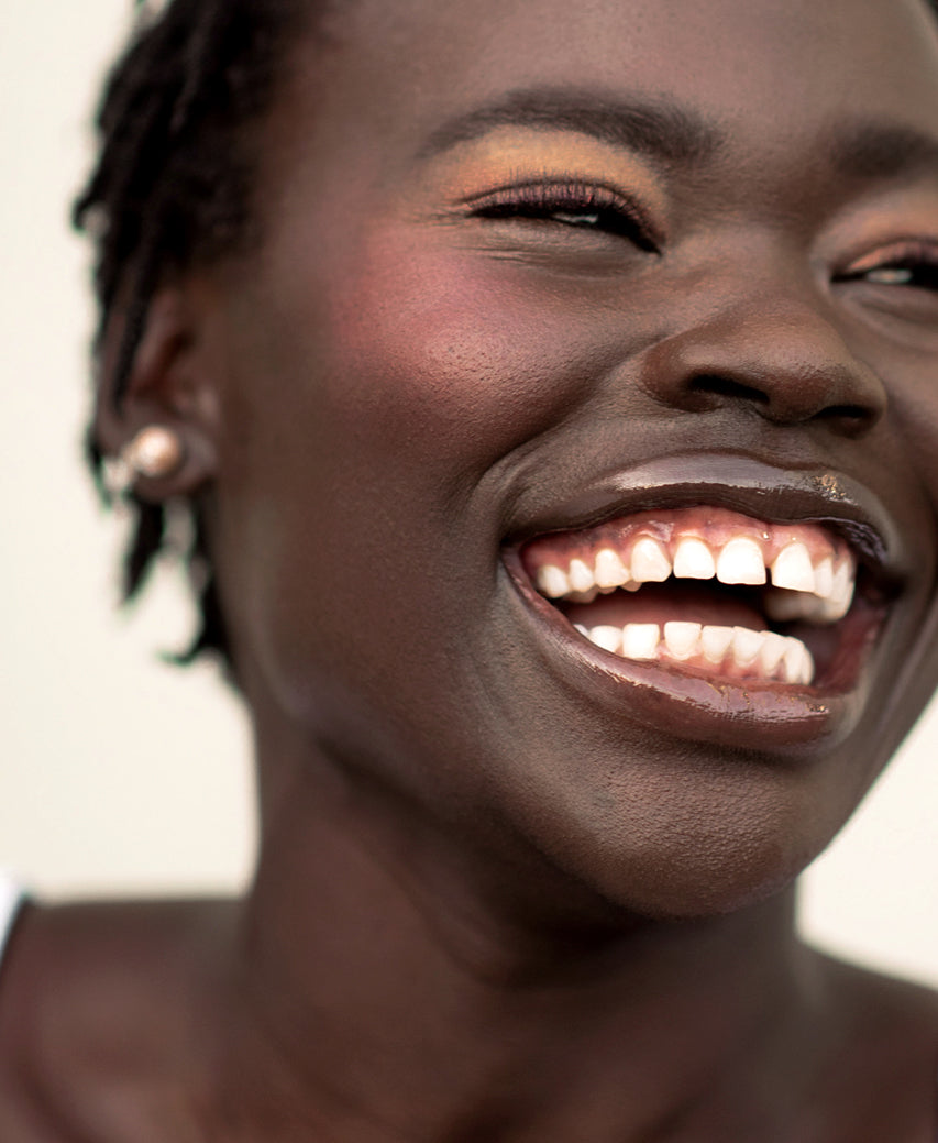 All-natural rice powder blush & bronzer by Ere Perez for an ocean-kissed look