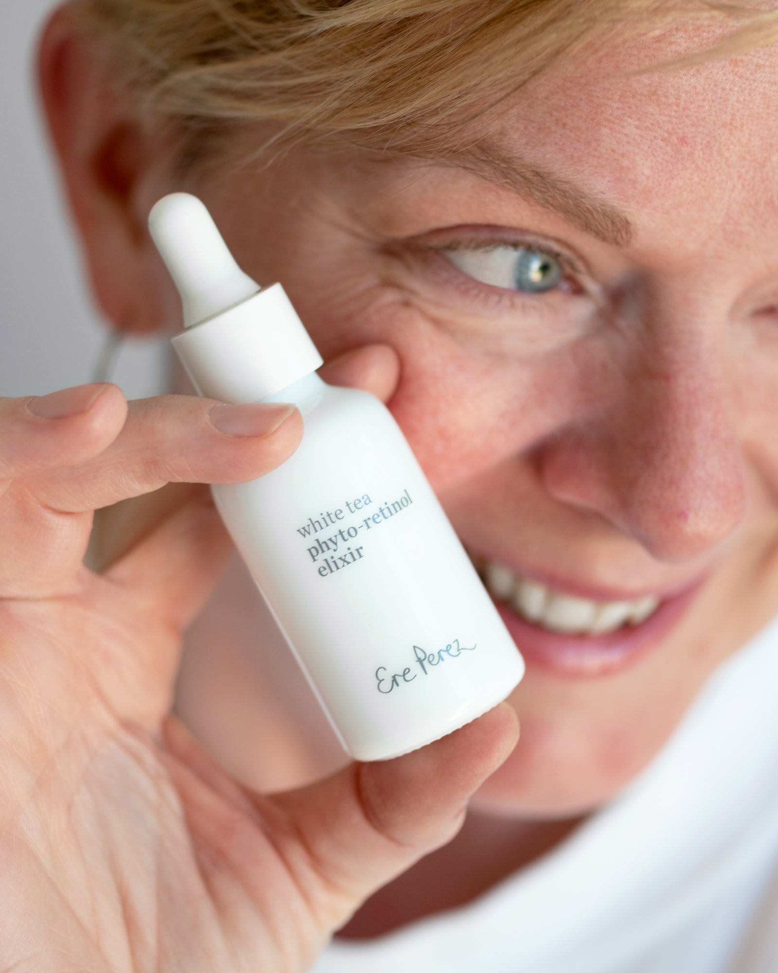 white tea phyto-retinol elixir