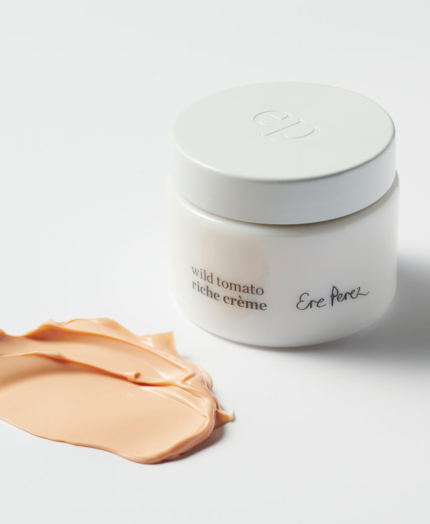 pot and swatch of natural wild tomato riche cream Ere Perez