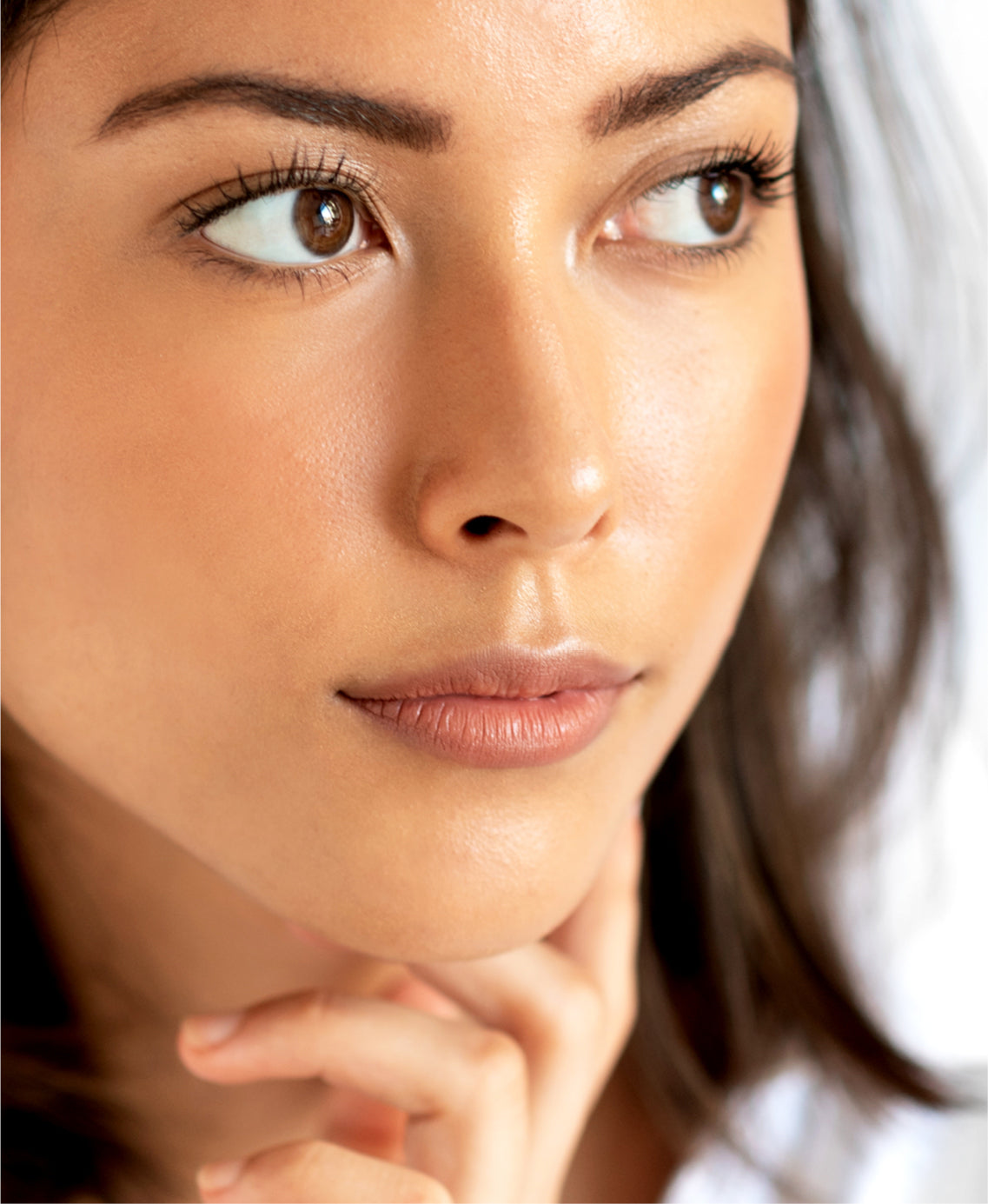 Vegan and of natural origin avocado waterproof mascara by Ere Perez for dark long-lasting lashes