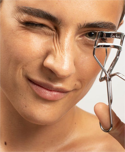 spectacular eyelash curler Ere Perez used on lashes for long-lasting curled lashes