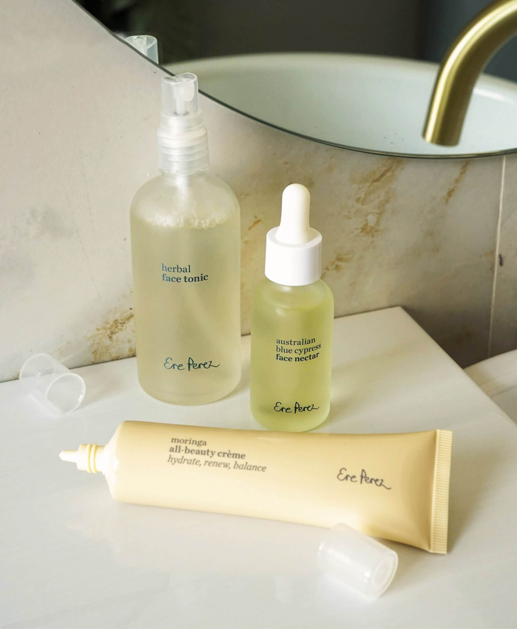 Essential glow set, a combo by Ere Perez for a soft, moisturised & protected skin
