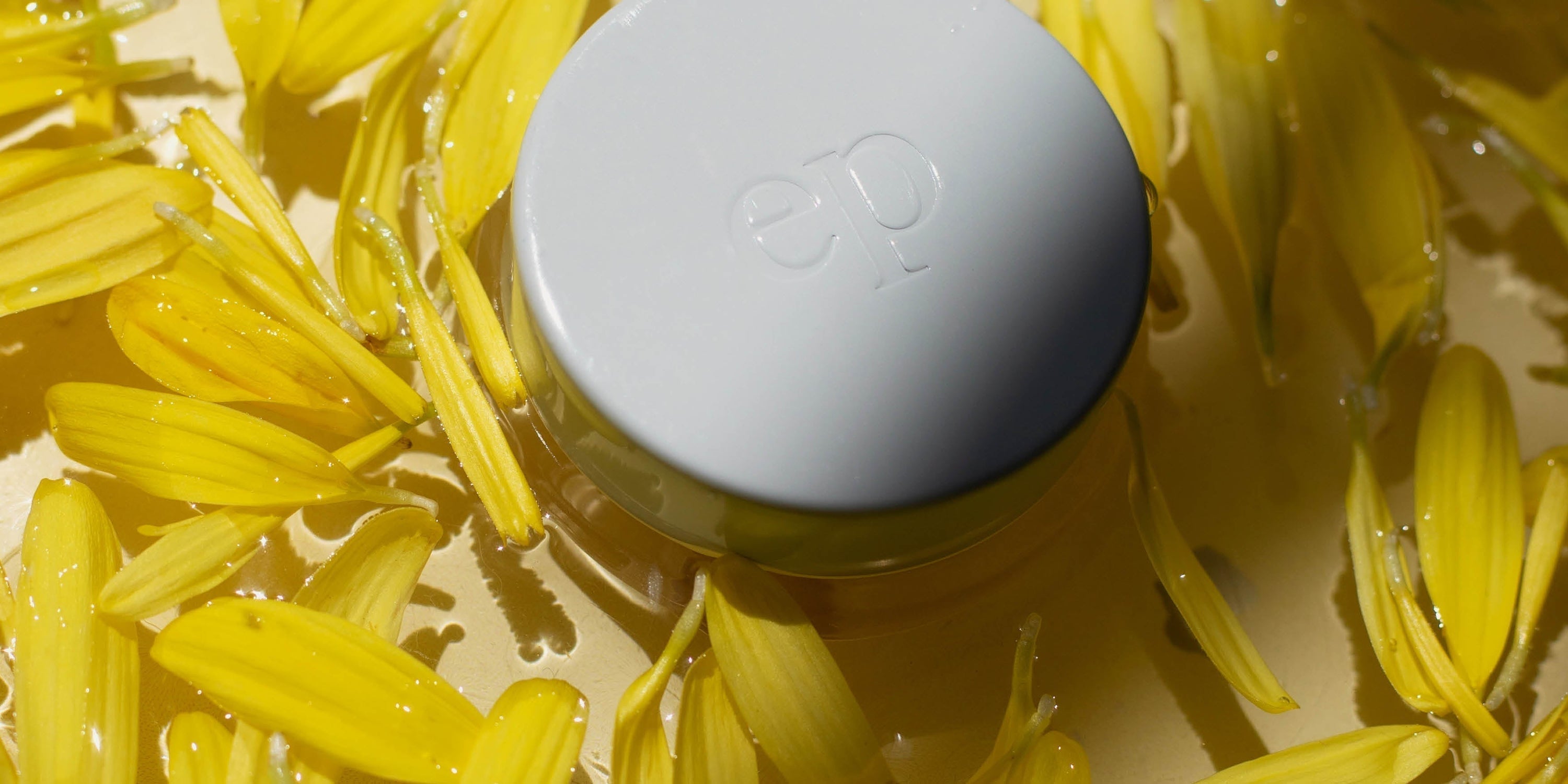 coverage that calms: why arnica is the skincare secret in your makeup bag 