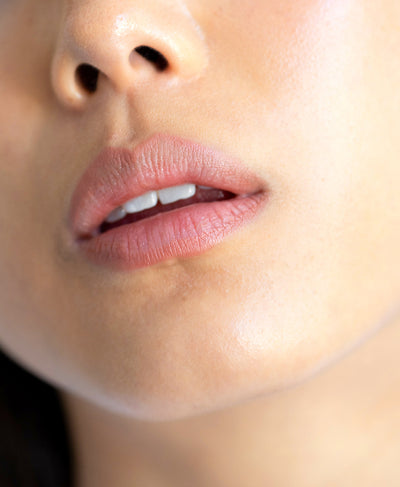 gentle açai lip liner by Ere Perez applied to delicately line in a matte shade and hydrate the lips 