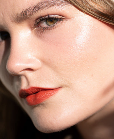 natural gentle coco crayon by Ere Perez applied on lips for rich red colour 