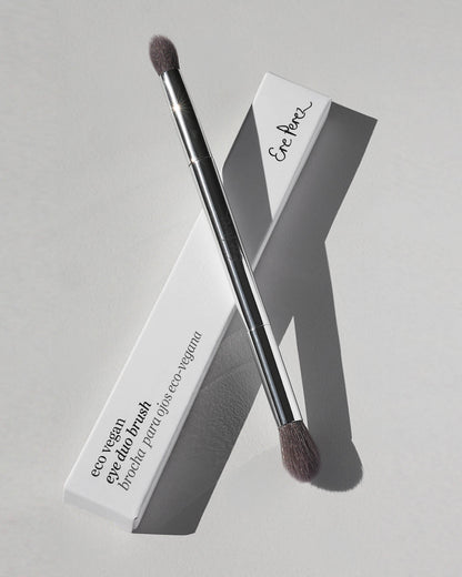 Eye duo brush with packaging