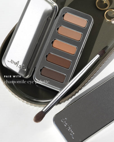 Eye duo brush paired with chamomile eye palette