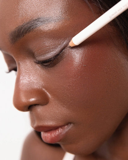 all-natural jojoba eye pencil applied on the eye for a hydrated defined eye  