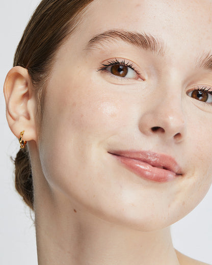  nourishing award-winning oat milk foundation  