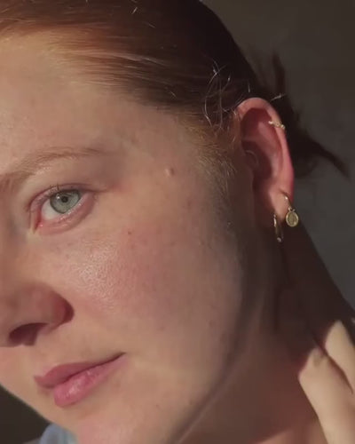 Ere Perez organic guava gradual tan applied on the skin